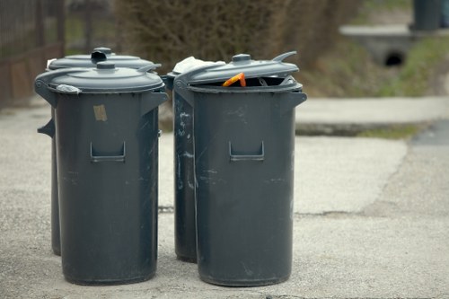 Business waste removal services in Gunnersbury