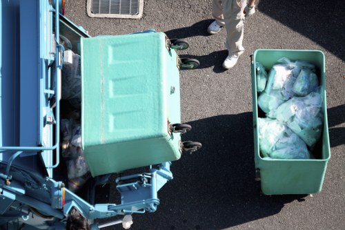 Safe and efficient builders waste clearance process in Gunnersbury